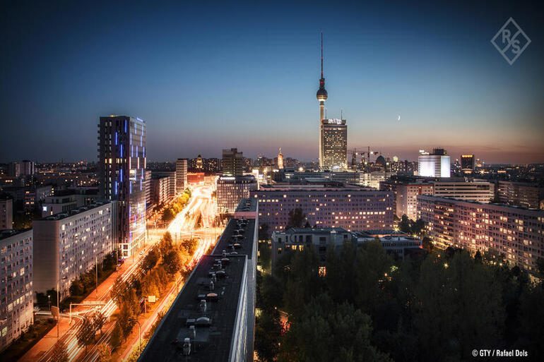 6G Is Coming: Rohde & Schwarz Reveals What Comes Next for Wireless Testing 6G Is Coming: Rohde & Schwarz Reveals What Comes Next for Wireless Testing